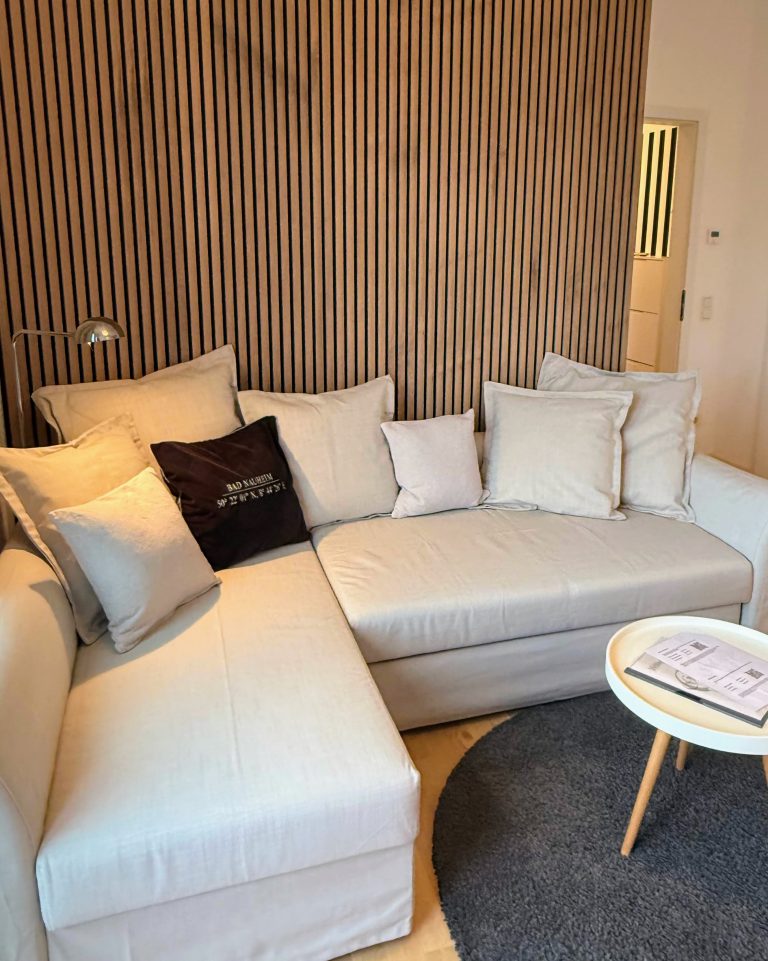 40F2C377-22D2-46AF-B6B8-9B3C62616A22