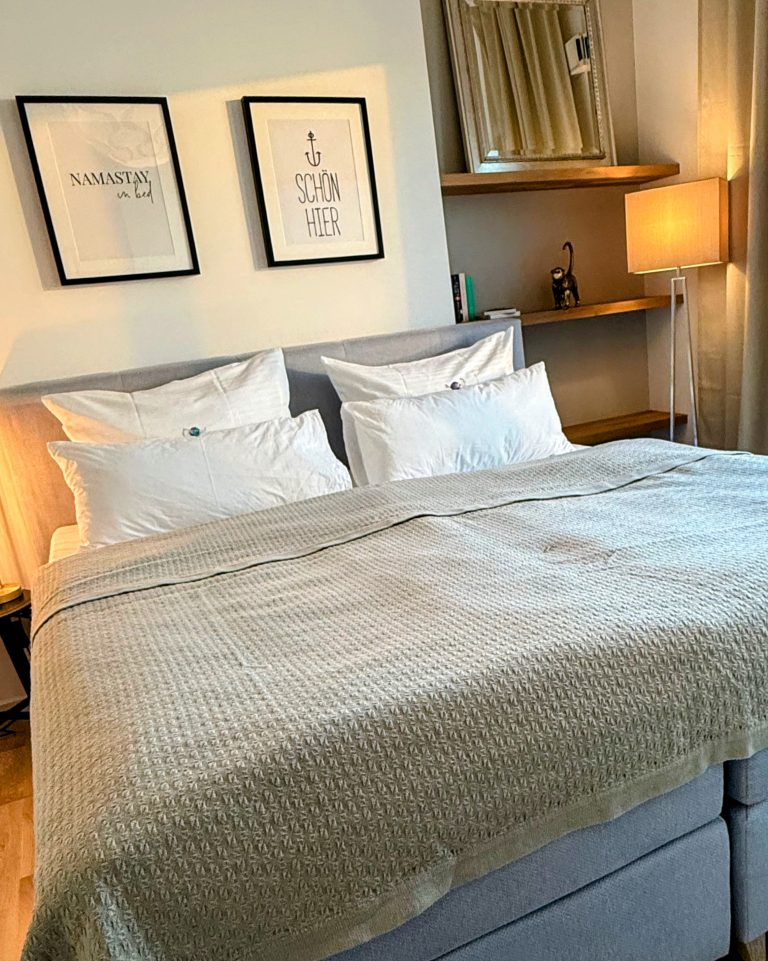 A5DAC793-99EB-4694-A2C6-1378AD4EE6FC