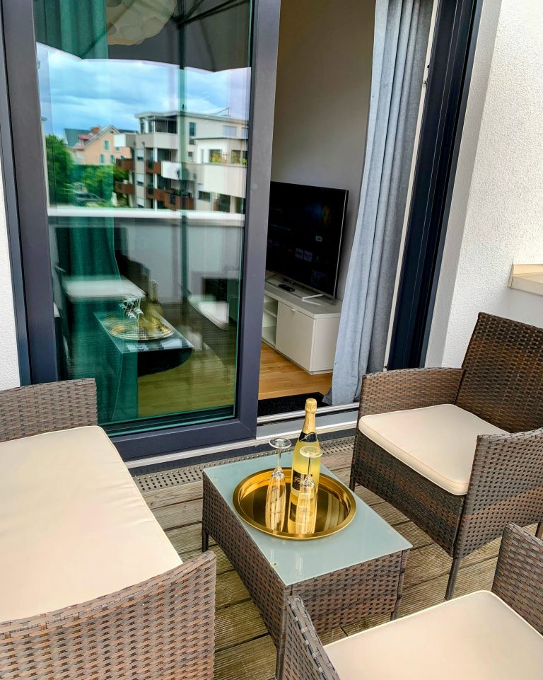 C29504C3-E403-4B72-AFF4-A36907D8EF51